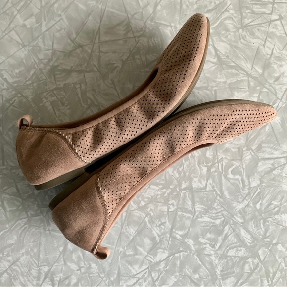 NWOT Sophie17 Blush Perforated Ballet Flat 7 - Picture 6 of 8